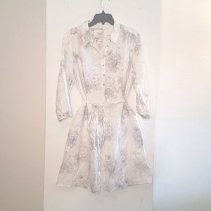 Linnen Shirt Dress - White with Gray Floral Print